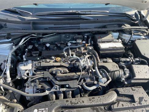 Used 2025 Toyota Corolla LE image 31