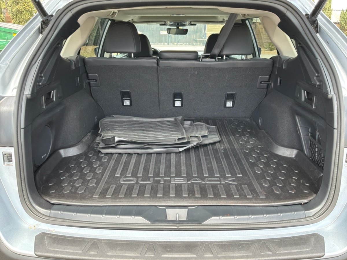Used 2023 Subaru Outback Limited AWD/4WD image 25