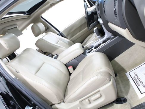 Used 2011 Toyota Sequoia Limited image 30