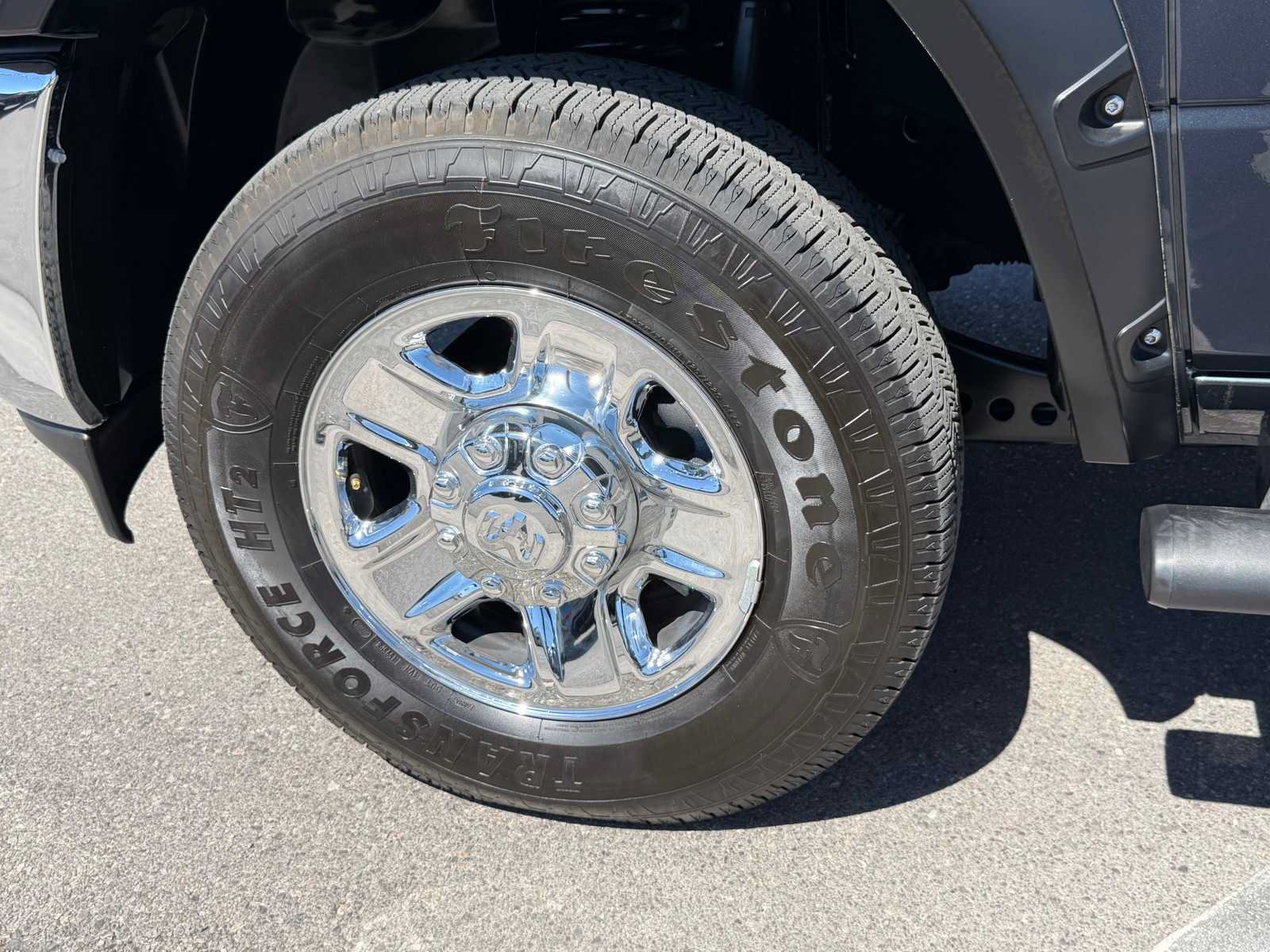 Used 2025 RAM 2500 Tradesman AWD/4WD image 33