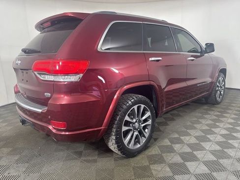 Used 2018 Jeep Grand Cherokee Overland image 3