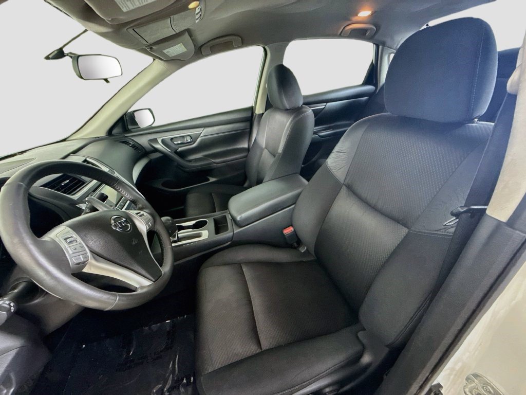 Used 2017 Nissan Altima 2.5 SR w/ Midnight Edition Package FWD image 21