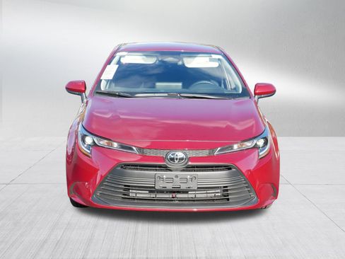 Certified 2025 Toyota Corolla LE image 2