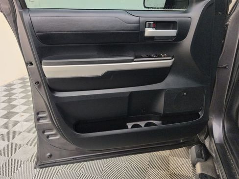 Used 2016 Toyota Tundra Limited image 35