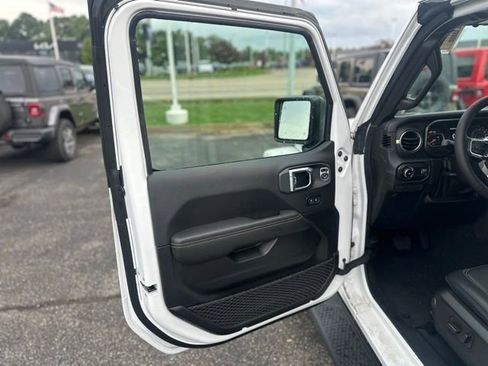 New 2025 Jeep Wrangler Sahara w/ Safety Group image 17