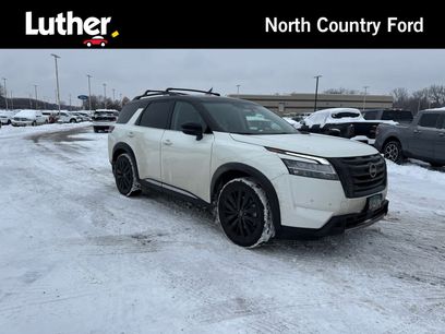 Used 2023 Nissan Pathfinder Platinum
