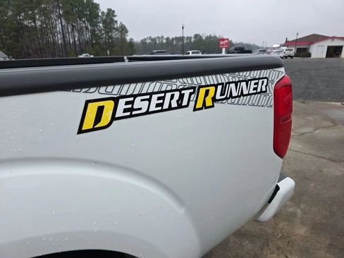 Used 2016 Nissan Frontier Desert Runner image 12