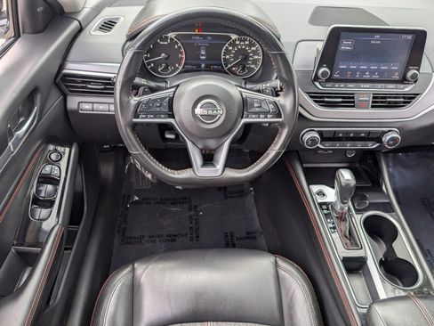 Used 2023 Nissan Altima 2.5 SR image 11