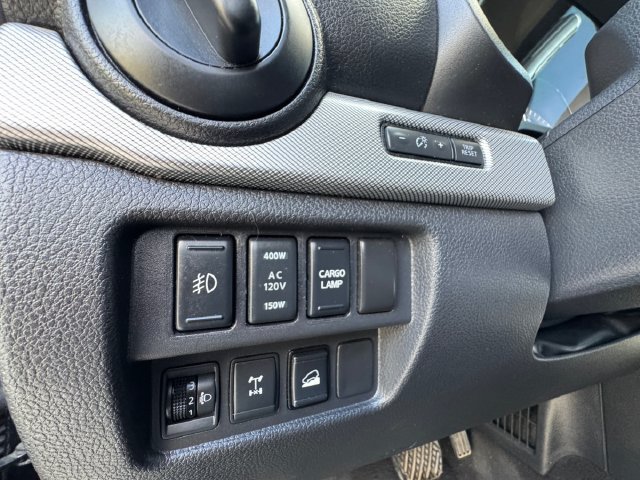 Used 2018 Nissan Titan PRO-4X w/ Pro-4x Convenience Package AWD/4WD image 6