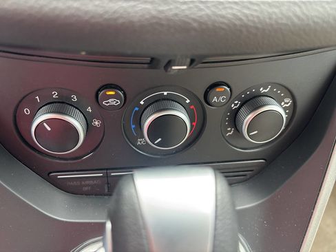 Used 2014 Ford Escape SE image 32