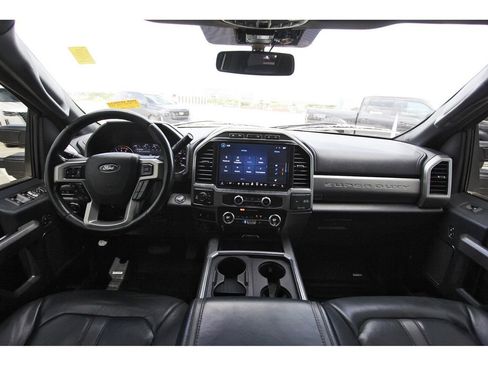 Used 2022 Ford F250 Platinum image 9