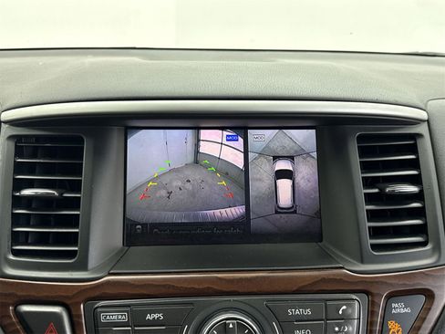 Used 2018 Nissan Pathfinder Platinum image 26