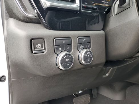 Used 2024 GMC Sierra 2500 SLE w/ SLE Convenience Package image 20