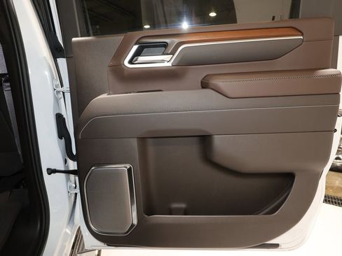 Certified 2025 GMC Sierra 2500 Denali w/ Denali Reserve Package image 21