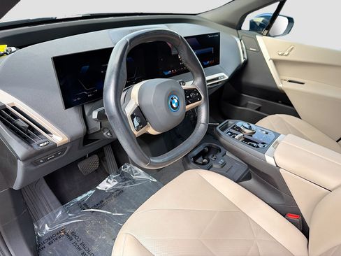 Used 2024 BMW iX xDrive50 w/ Convenience Package AWD/4WD image 25