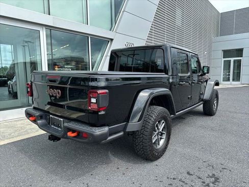 Used 2025 Jeep Gladiator Mojave AWD/4WD image 3