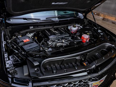 Used 2026 Cadillac Escalade V image 42