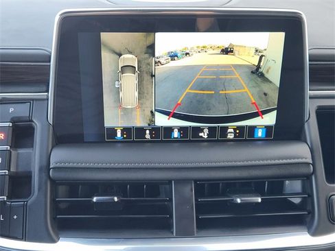 Used 2024 Chevrolet Tahoe LT w/ Luxury Package RWD image 6