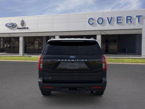 New 2026 Ford Expedition Active image 5