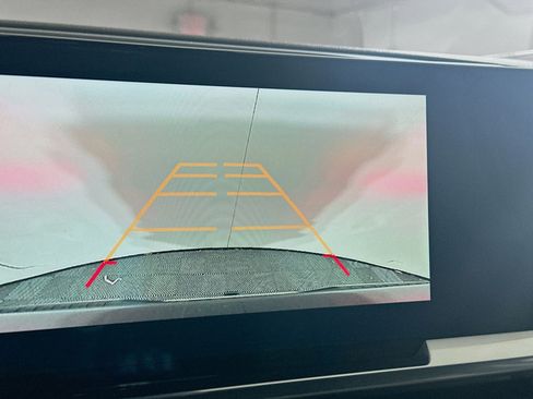 Used 2022 Chevrolet Silverado 1500 LT image 23