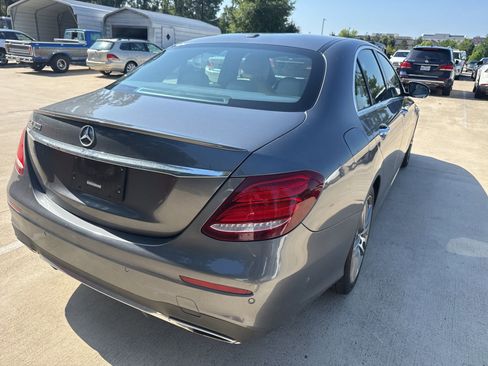 Certified 2017 Mercedes-Benz E 300 image 4