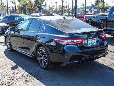 Used 2019 Toyota Camry SE image 7