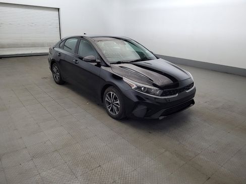 Used 2023 Kia Forte LXS w/ LXS Technology Package FWD image 13