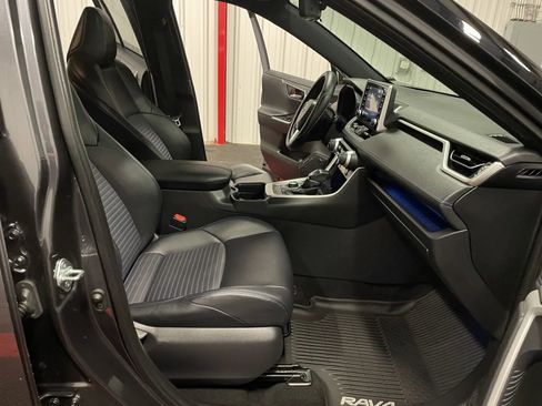 Used 2020 Toyota RAV4 XSE w/ XSE Grade Weather Package image 50