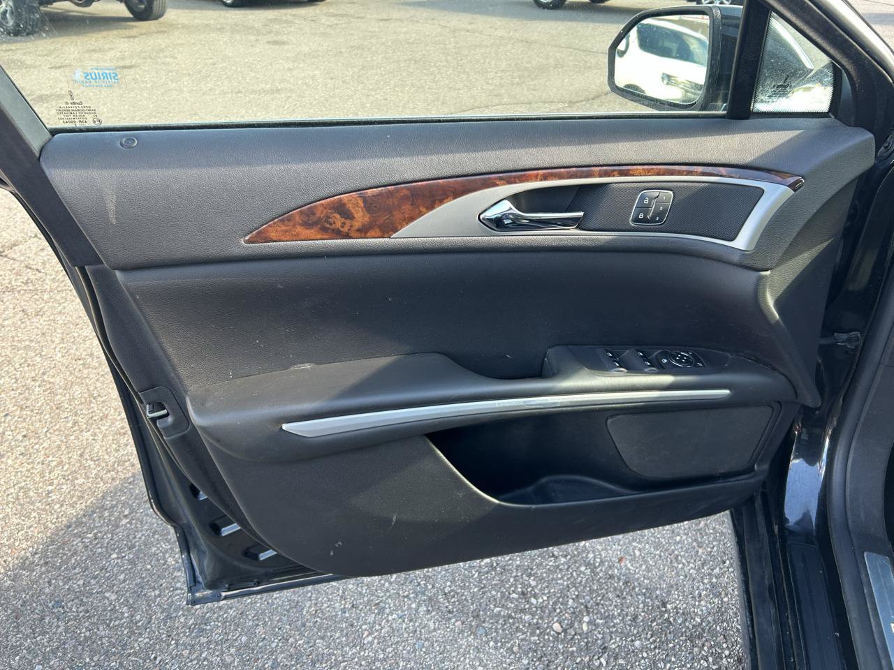Used 2014 Lincoln MKZ Hybrid FWD image 14