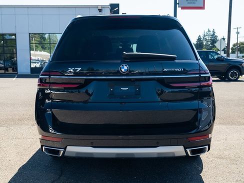 Used 2023 BMW X7 xDrive40i image 5