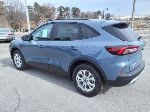 Used 2025 Ford Escape Active w/ Cold Weather Package image 7