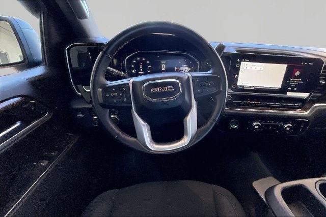Used 2023 GMC Sierra 1500 Elevation AWD/4WD image 8