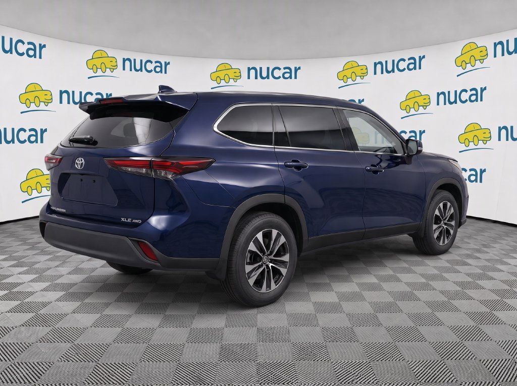 Certified 2026 Toyota Highlander XLE AWD/4WD image 4