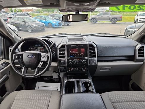Used 2017 Ford F150 XLT w/ Equipment Group 302A Luxury AWD/4WD image 15