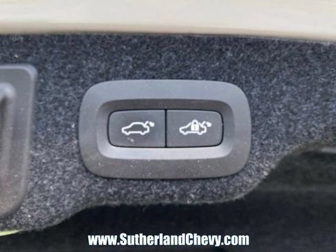 Used 2017 Volvo S90 T5 Momentum w/ Convenience Package FWD image 40