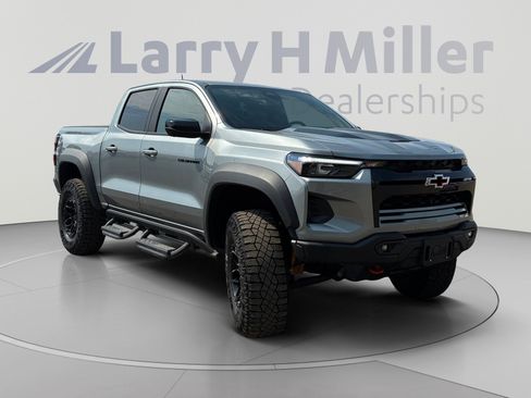 Used 2024 Chevrolet Colorado ZR2 w/ ZR2 Bison Edition AWD/4WD image 7