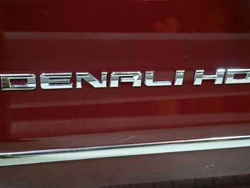 Used 2015 GMC Sierra 2500 Denali w/ Duramax Plus Package AWD/4WD image 12