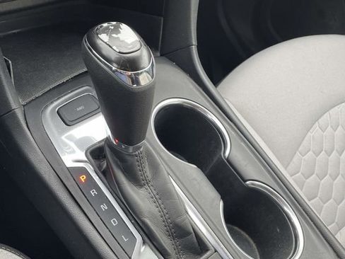 Certified 2020 Chevrolet Equinox LS w/ LS Convenience Package image 25