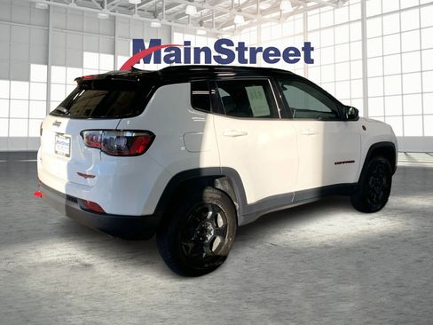 Used 2023 Jeep Compass Trailhawk image 5