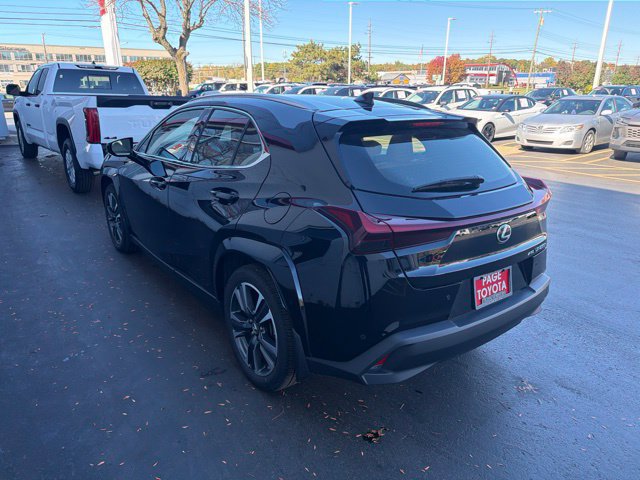 Used 2024 Lexus UX 250h AWD w/ Premium Package image 4
