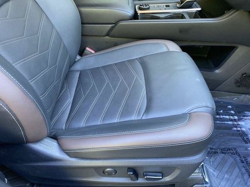 Used 2025 Nissan Pathfinder Platinum w/ Lighting Package (N92) AWD/4WD image 23