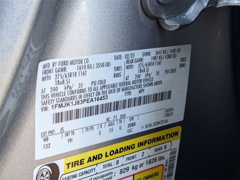 Used 2023 Ford Expedition Max XLT image 41