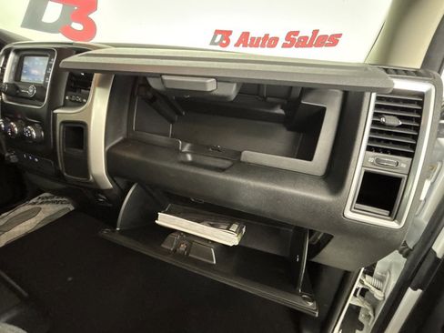 Used 2018 RAM 2500 SLT image 32