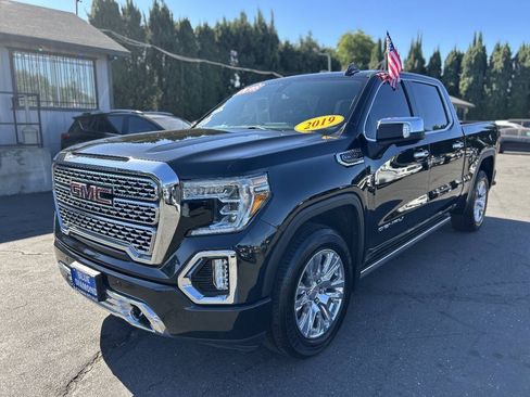 Used 2019 GMC Sierra 1500 Denali RWD image 3