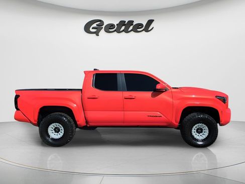 Used 2024 Toyota Tacoma TRD Sport image 2