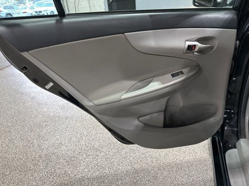 Used 2013 Toyota Corolla LE FWD image 11