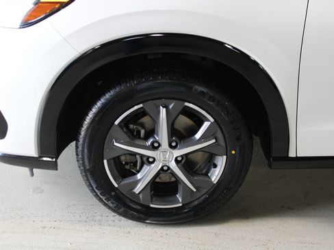 Used 2024 Honda HR-V EX-L image 4