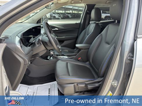 Certified 2025 Buick Encore GX Sport Touring w/ Advanced Technology Package AWD/4WD image 11