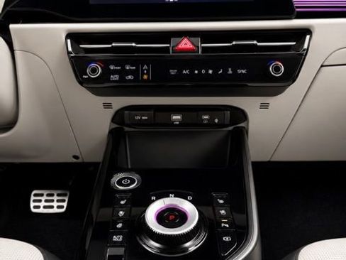 Used 2023 Kia Niro Wave w/ Wave Preserve Package FWD image 15