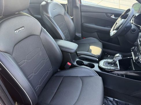 Used 2023 Kia Forte GT-Line FWD image 11